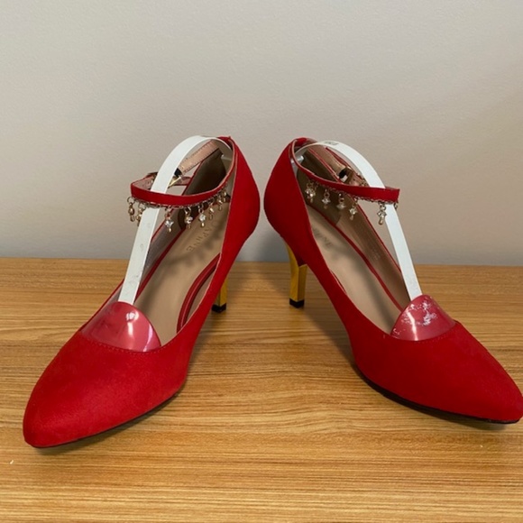 DAPHNE Dress Pumps Gold Tone Heels Ankle Strap Elegant Formal Size 7 US - Picture 2 of 4